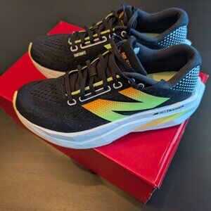 New Balance FuelCell SuperComp Trainer v3 W9 with box
